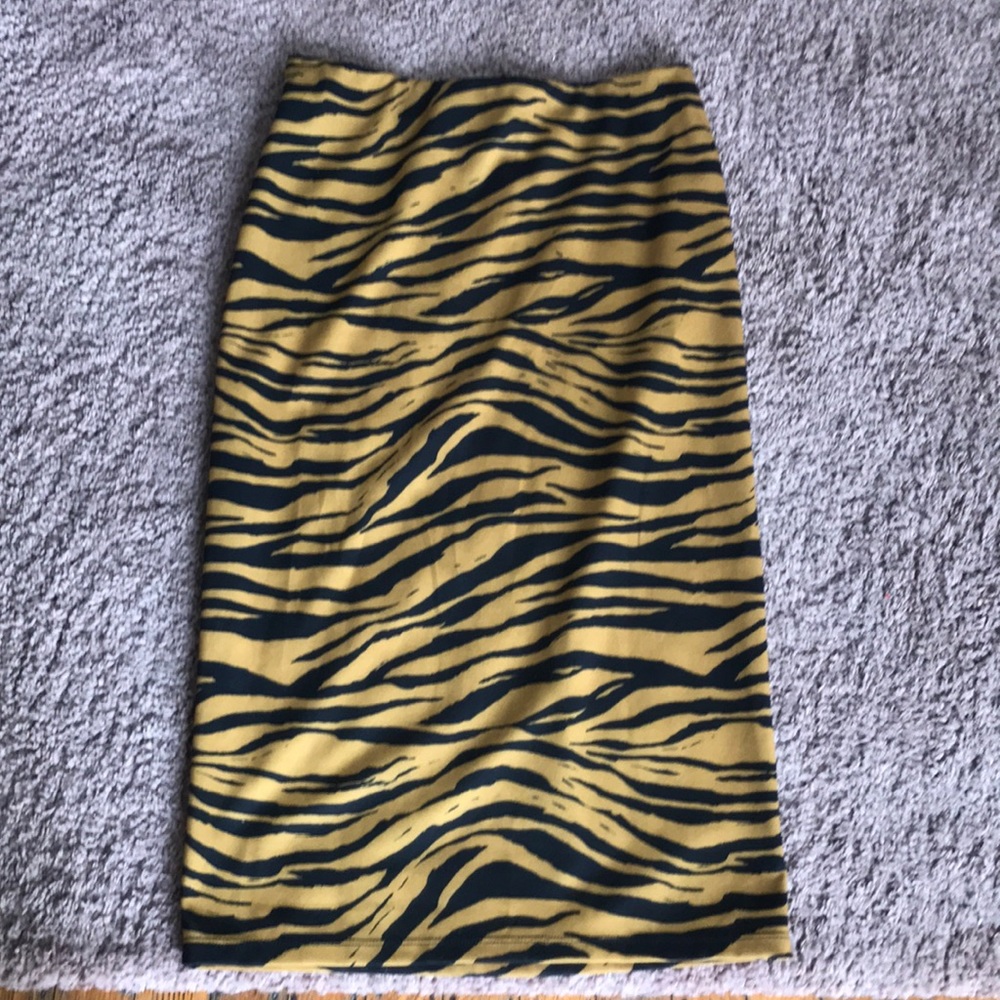 Zara tiger skirt